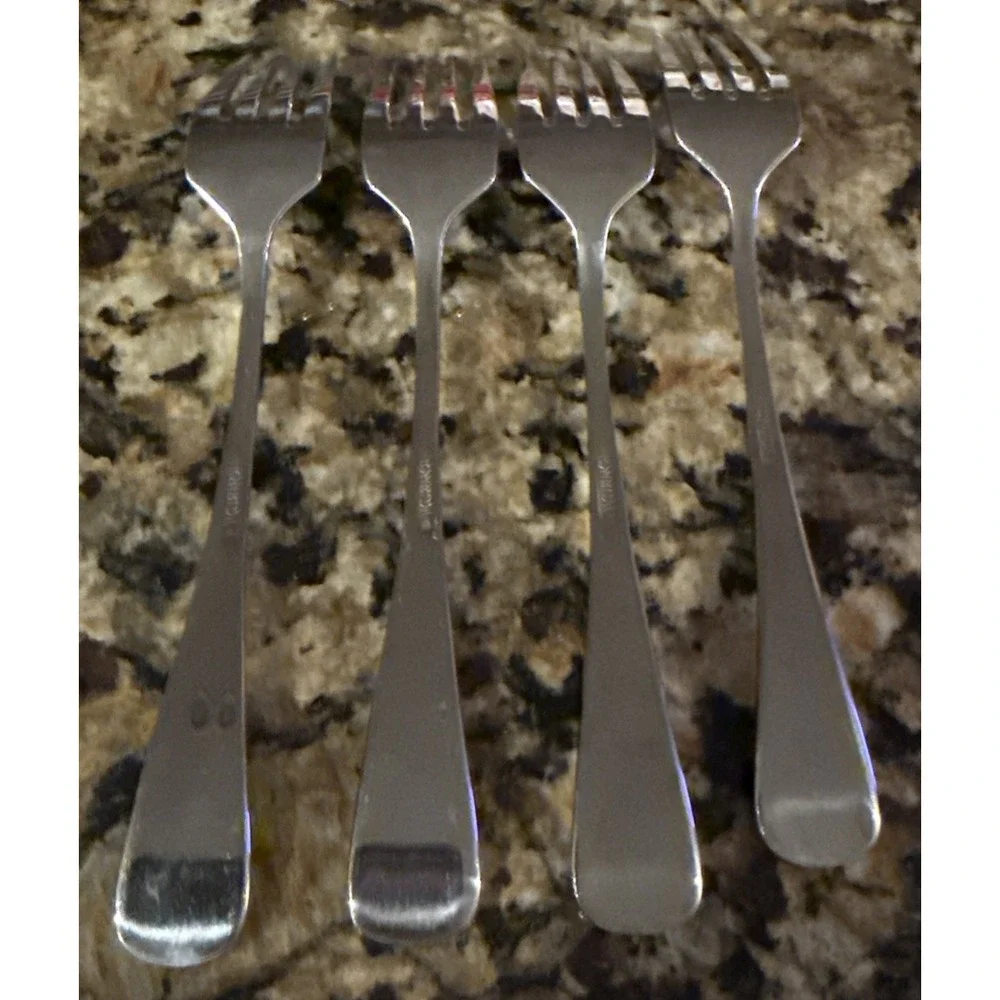 Oneida Baguette Stainless Steel 18/10‎ Dinner  Forks Fork Set Of 4